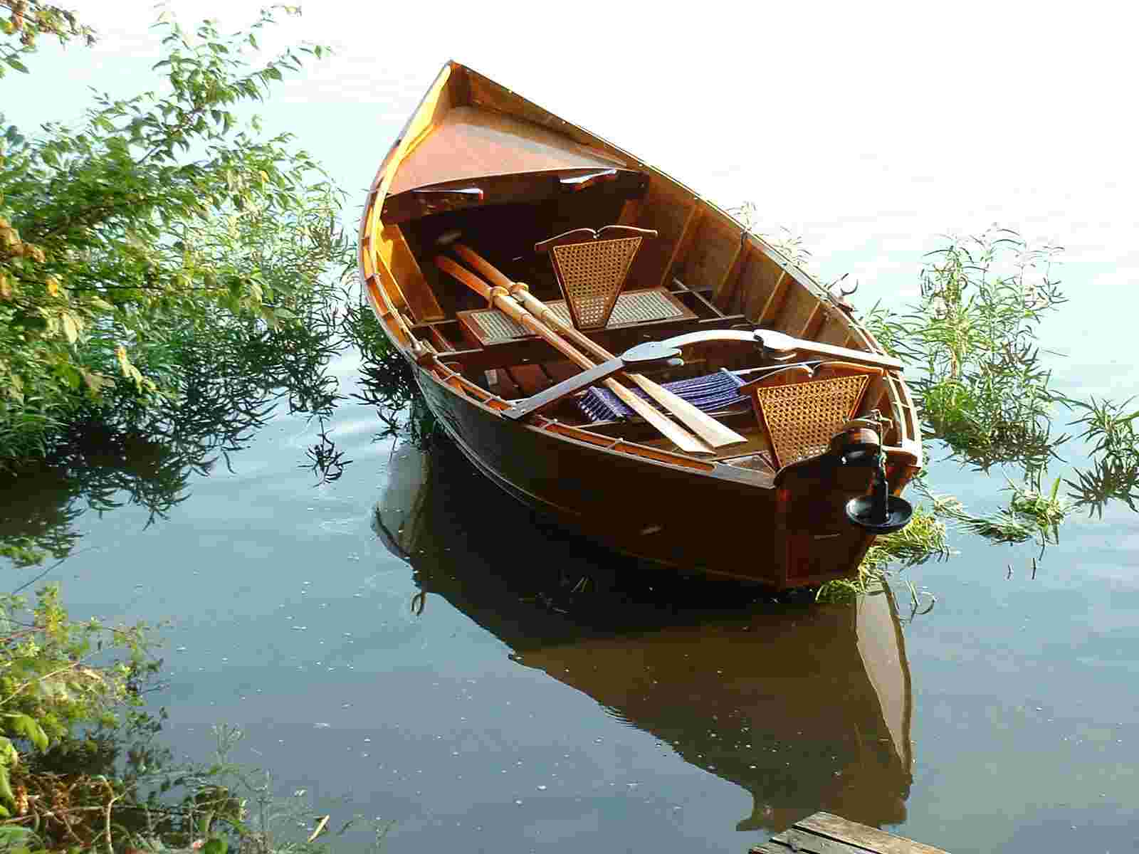 building a wooden flyfishing boat